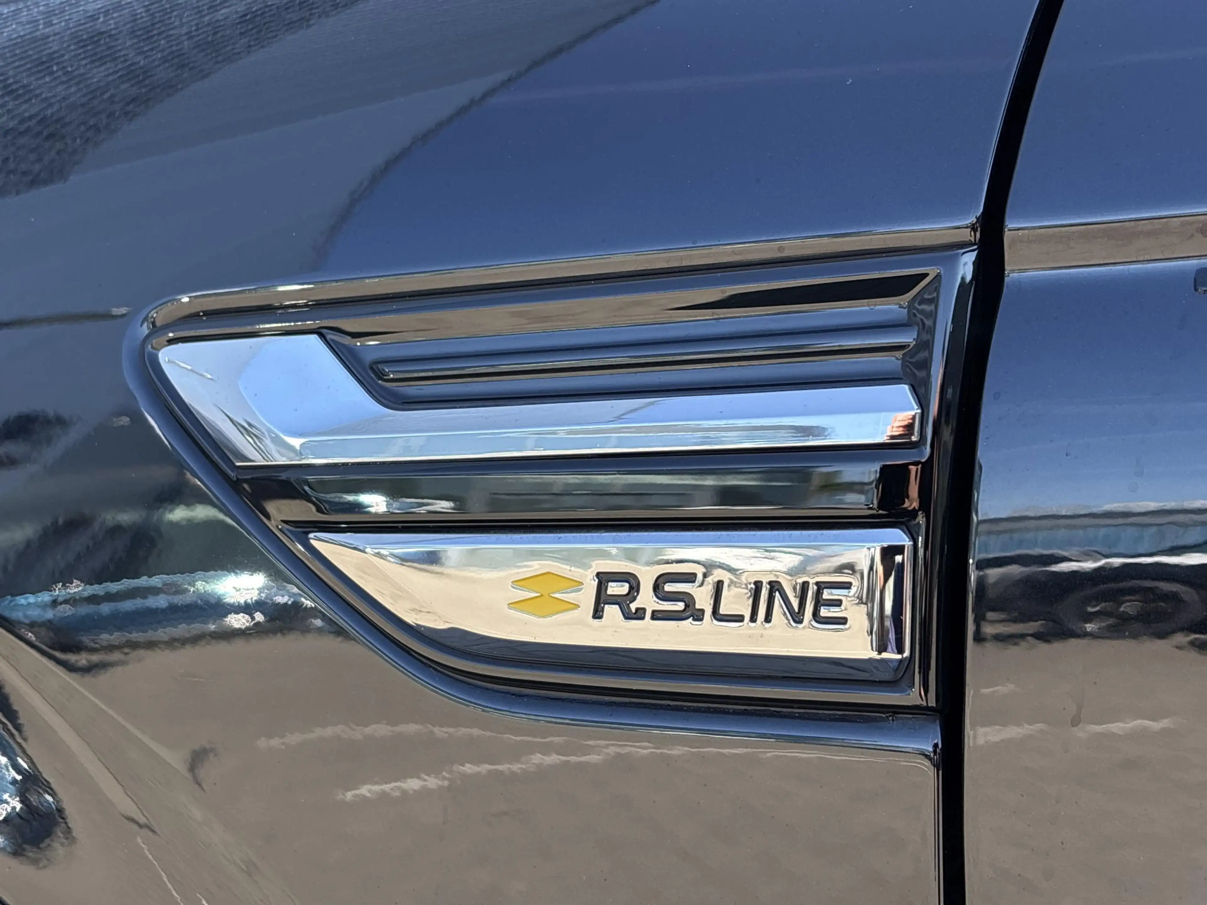 Renault Arkana 1.6 E-Tech Hybrid 145 R.S. Line | Achteruitrijcame — photo 11