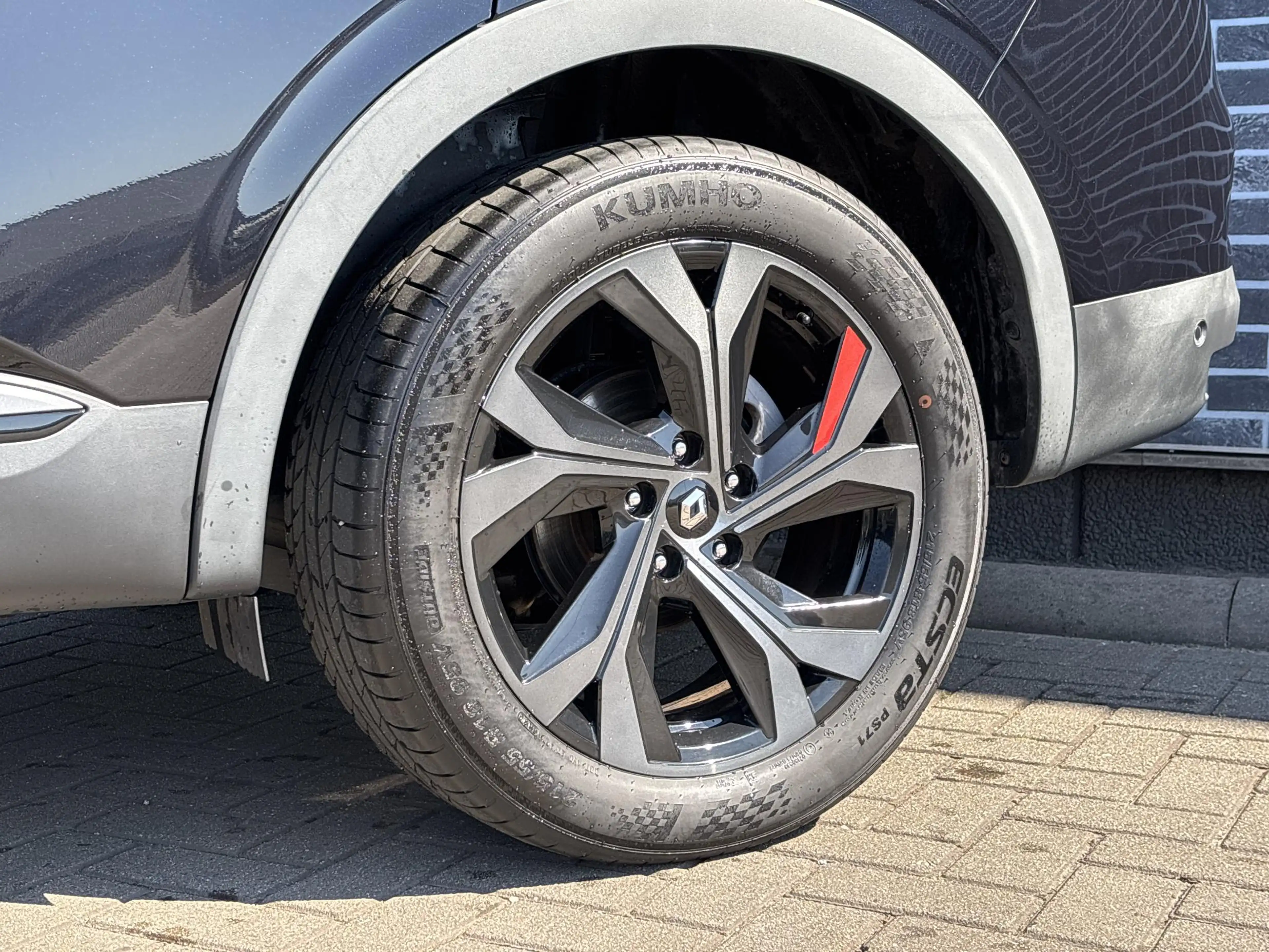 Renault Arkana 1.6 E-Tech Hybrid 145 R.S. Line | Achteruitrijcame — photo 12