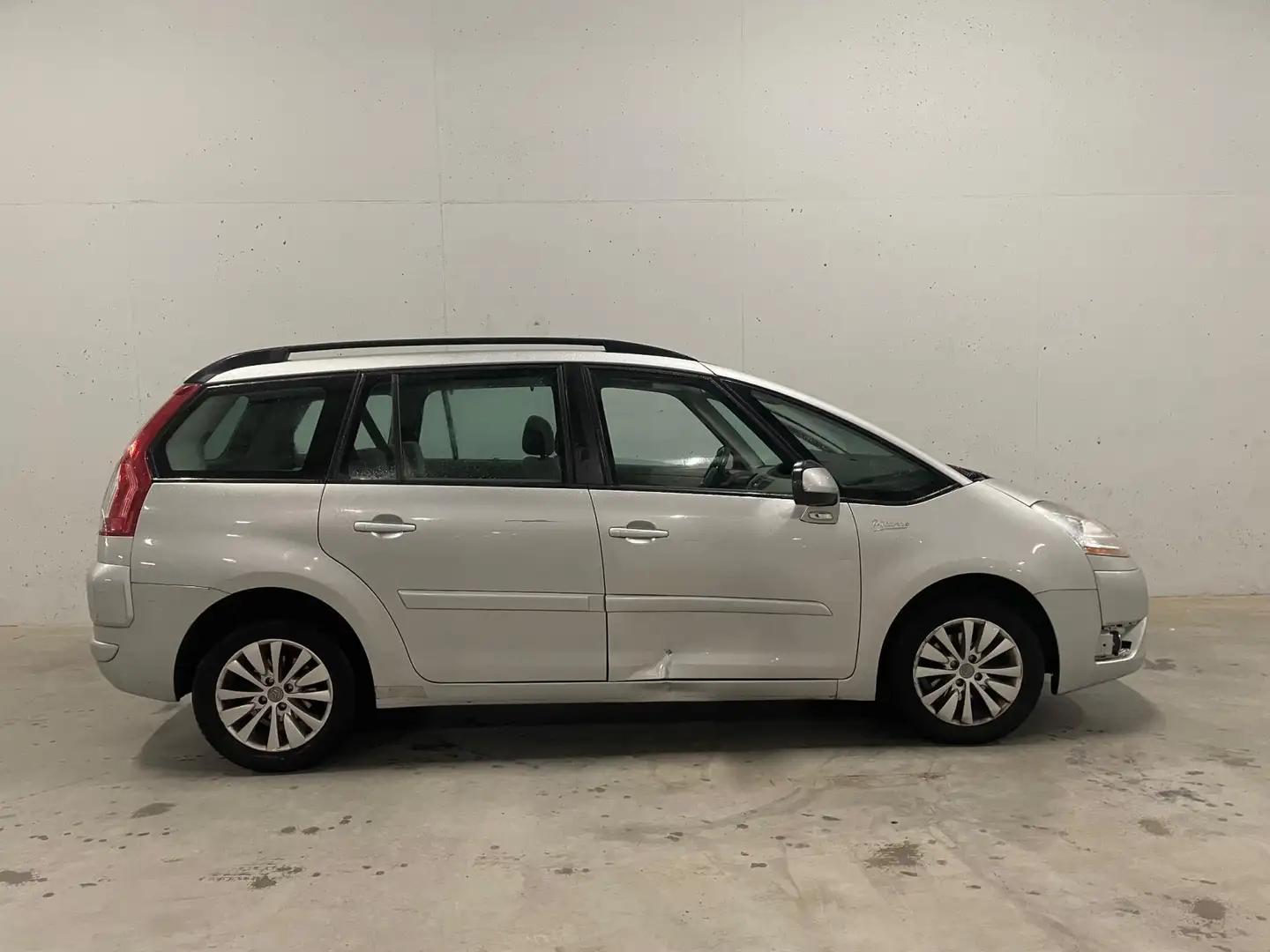 Citroen Grand C4 Picasso 1.6 VTi Ambiance 7p. Pano Grijs - 2
