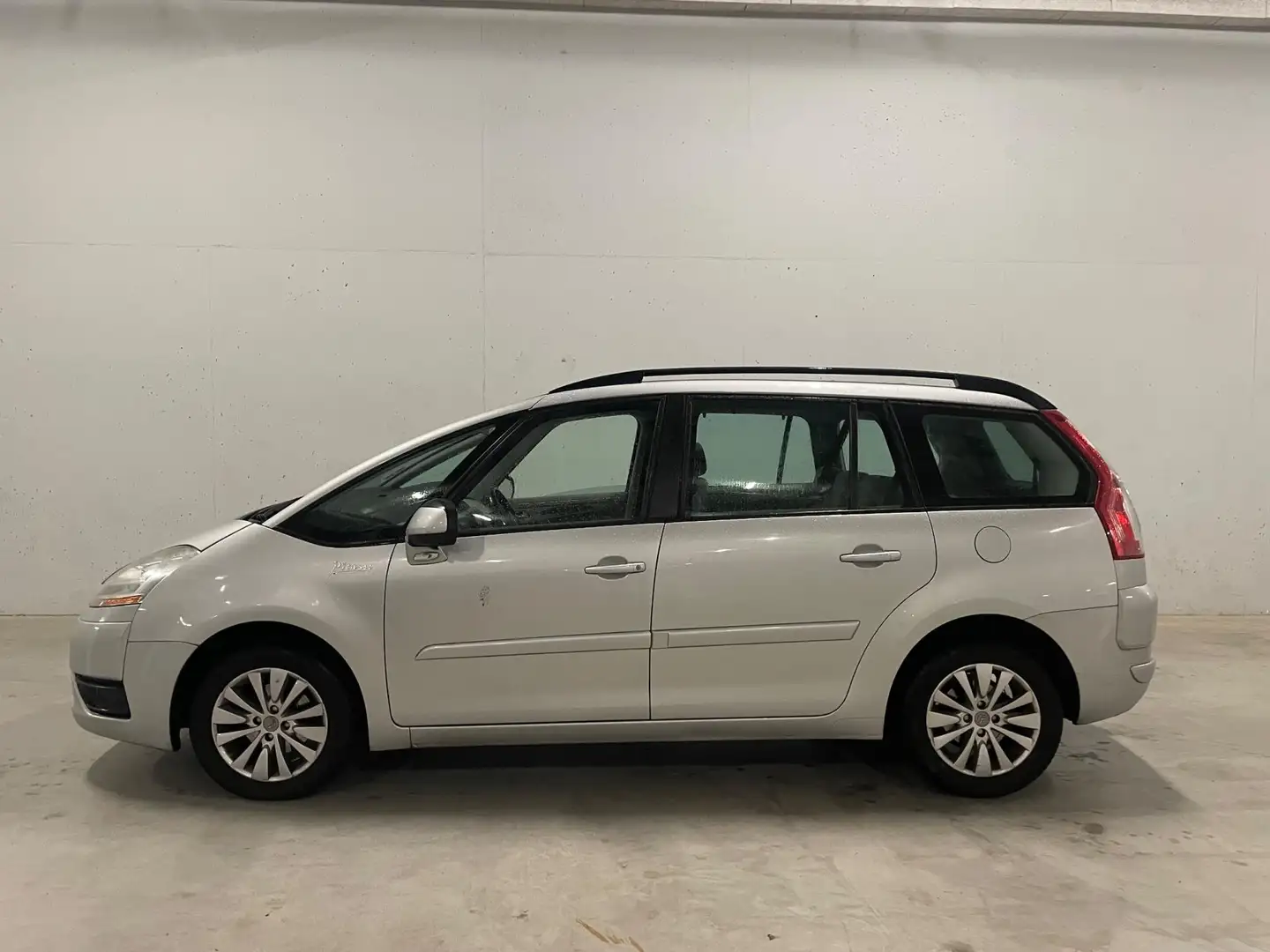 Citroen Grand C4 Picasso 1.6 VTi Ambiance 7p. Pano Grijs - 1