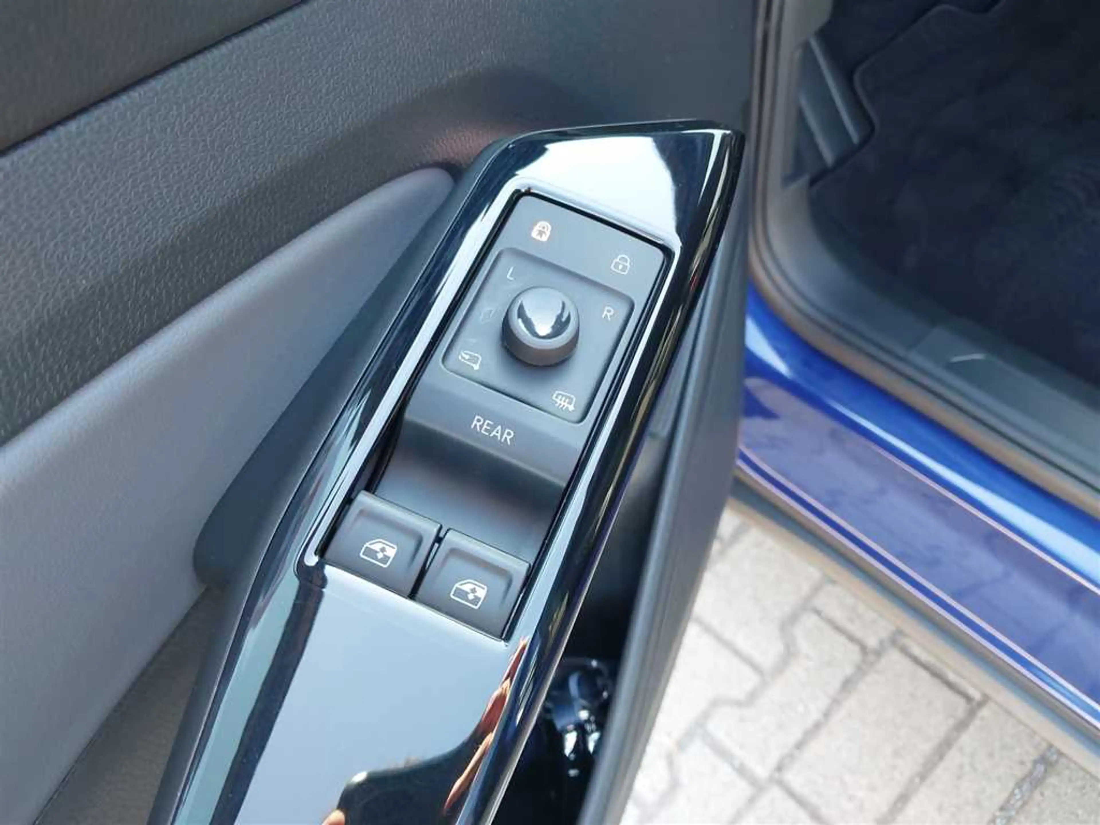 Volkswagen ID.4 Pro 82 kWh — photo 13