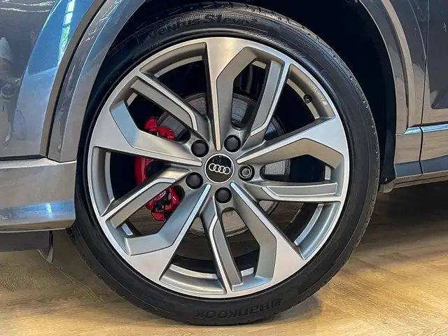 Audi Q2 view 22