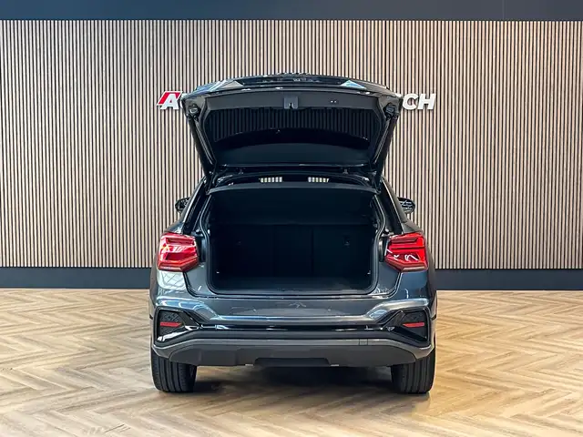 Audi Q2 view 21