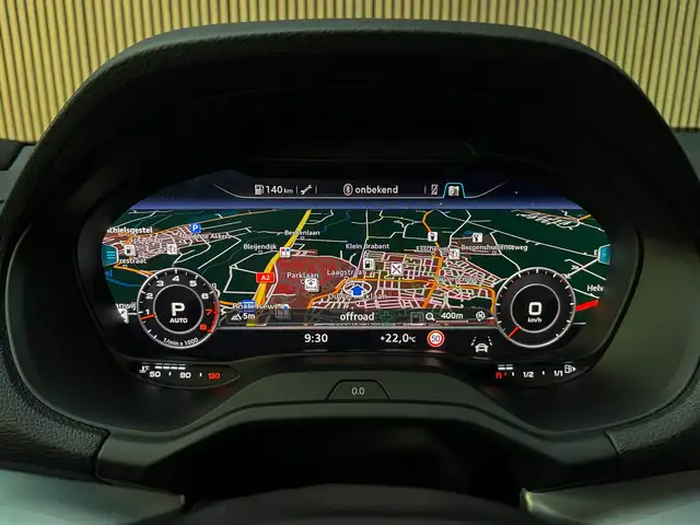 Audi Q2 view 12