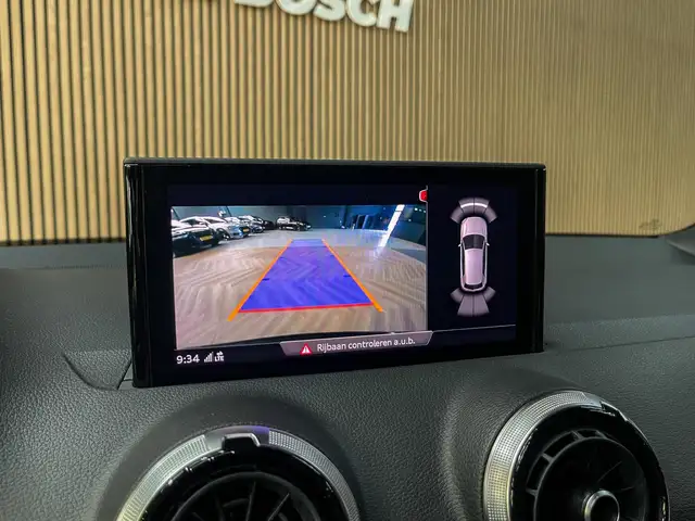 Audi Q2 view 14