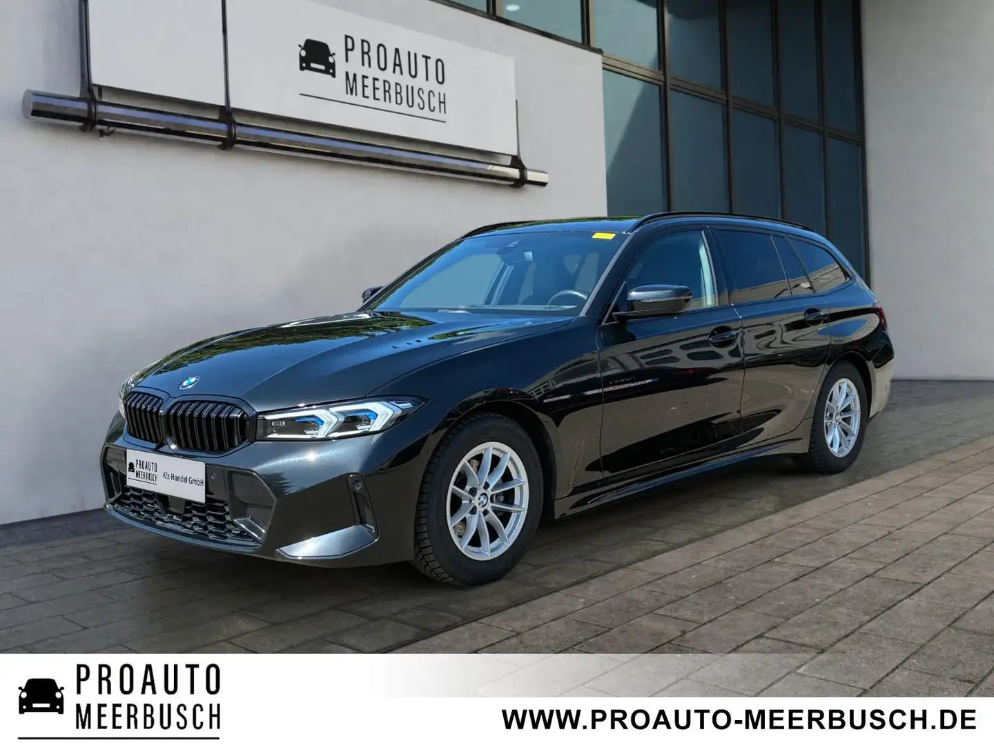 BMW 318 i M Sport AHK/MMRY/ADAPTLED/HEADUP/PANO/HIFI Zwart - 1