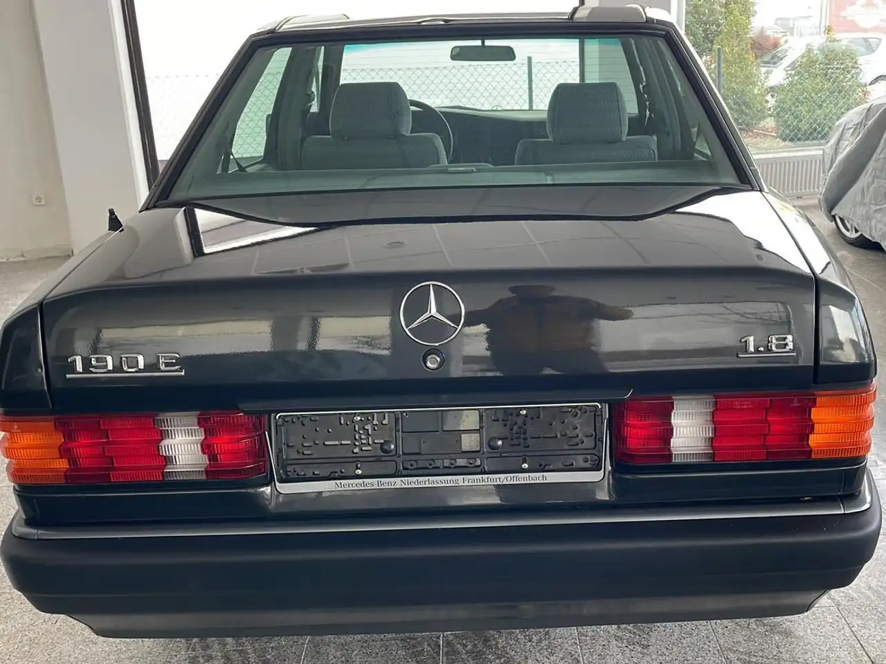 Mercedes-Benz 190, foto 1