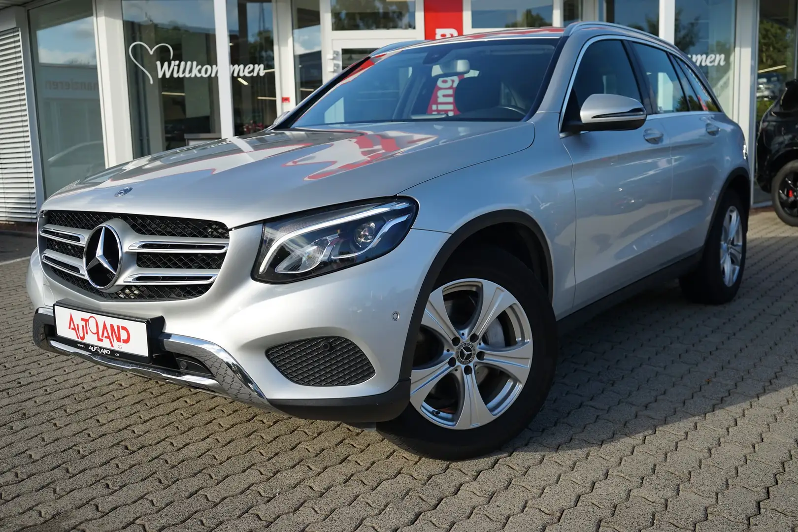 Mercedes-Benz GLC 200 GLC 220d Aut. 4-Matic LED Navi Kamera AHK Argent - 2
