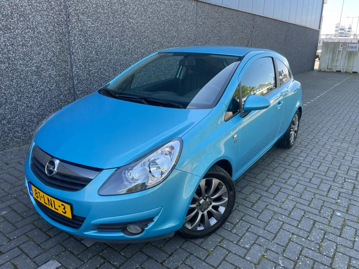 Opel Corsa 1.4-16V '111' Edition/Nieuwe APK en beurt! Blauw - 2