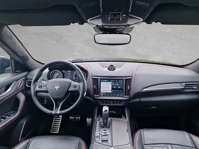 Maserati Levante view 4