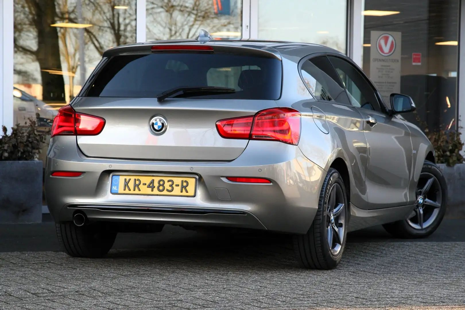 BMW 116 D High Executive - 77900km - NL Auto Zilver - 2