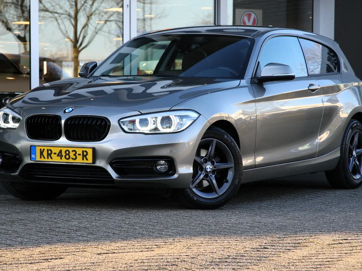 BMW 116 D High Executive - 77900km - NL Auto Zilver - 1