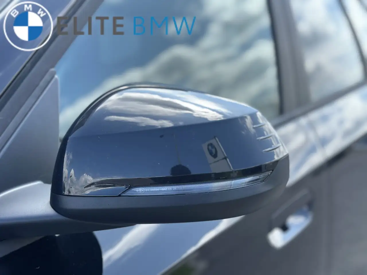 BMW X1 снимка BMW X1