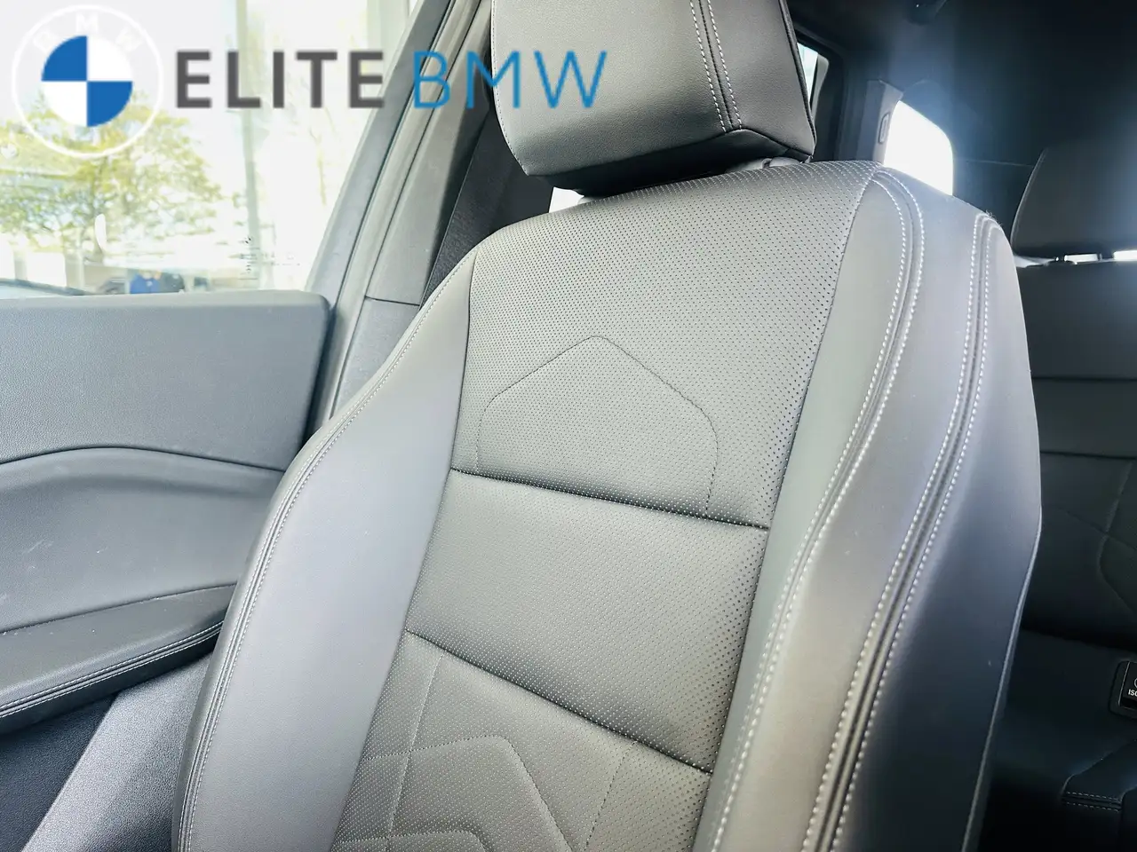 BMW X1 снимка BMW X1
