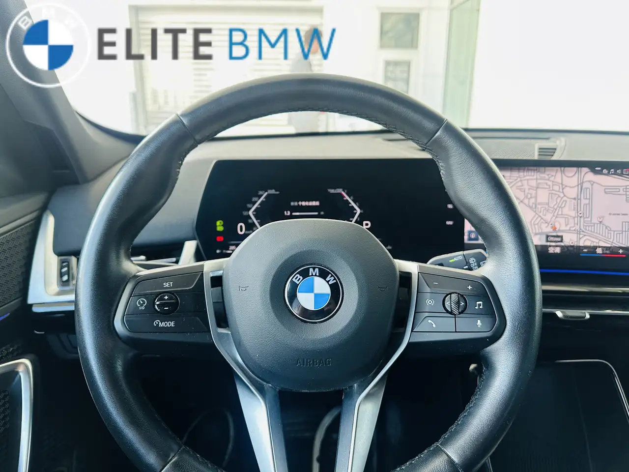 BMW X1 снимка BMW X1