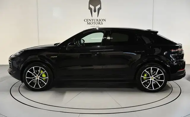 Porsche Cayenne view 6