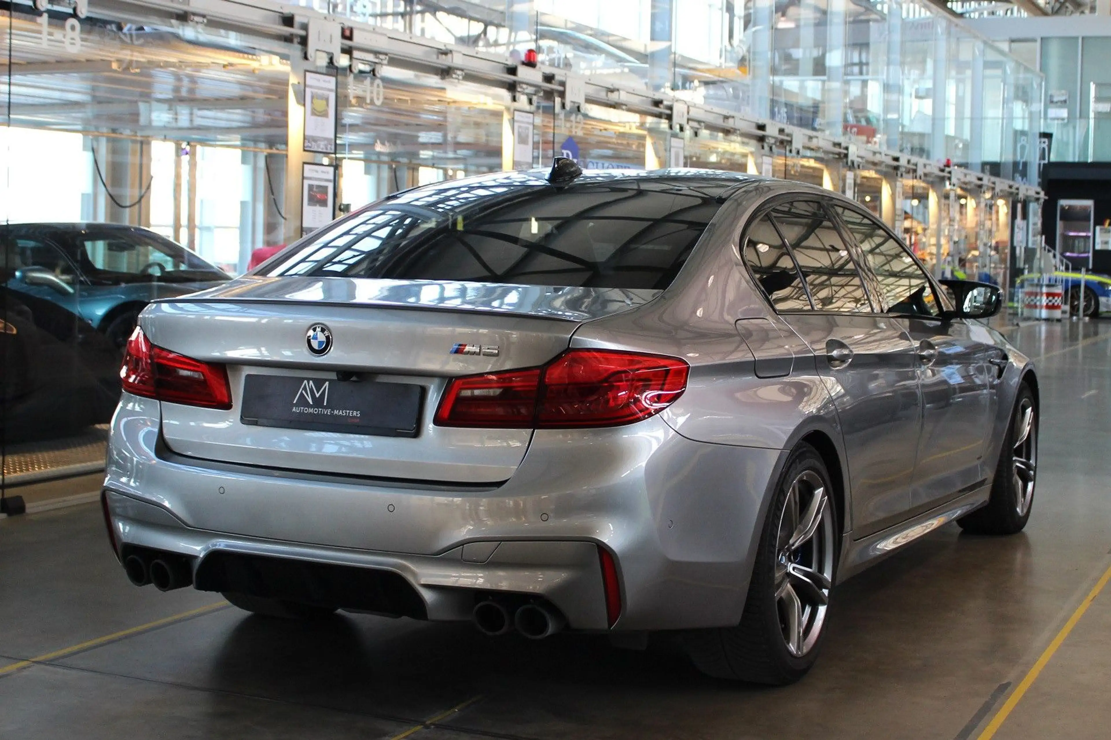 BMW M5 xDrive | Donington Grau | Carbondach | — photo 5