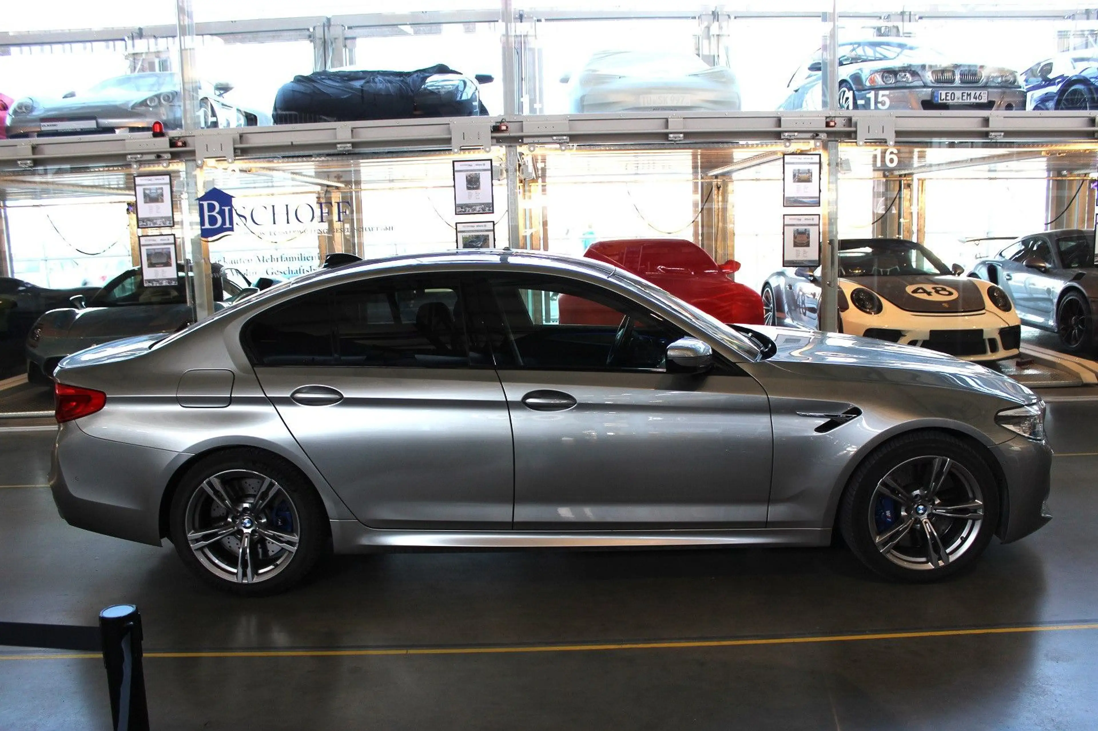 BMW M5 xDrive | Donington Grau | Carbondach | — photo 9
