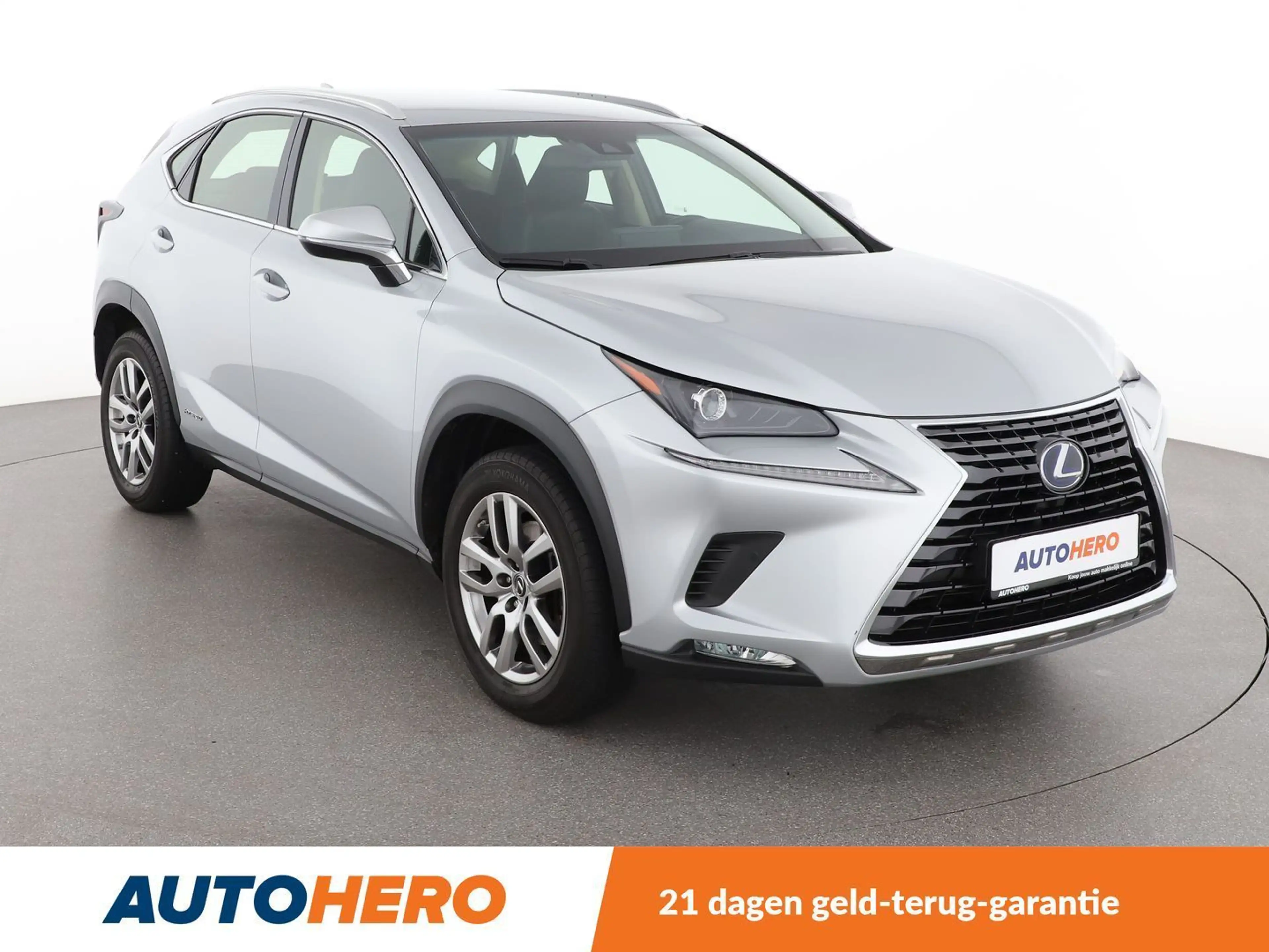 Lexus NX 300h NX 300h E-Four Executive Line — photo 8