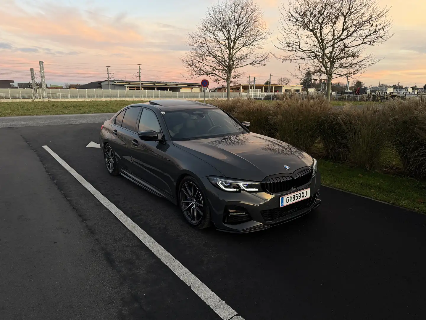 BMW 330 330e i-Performance - 2