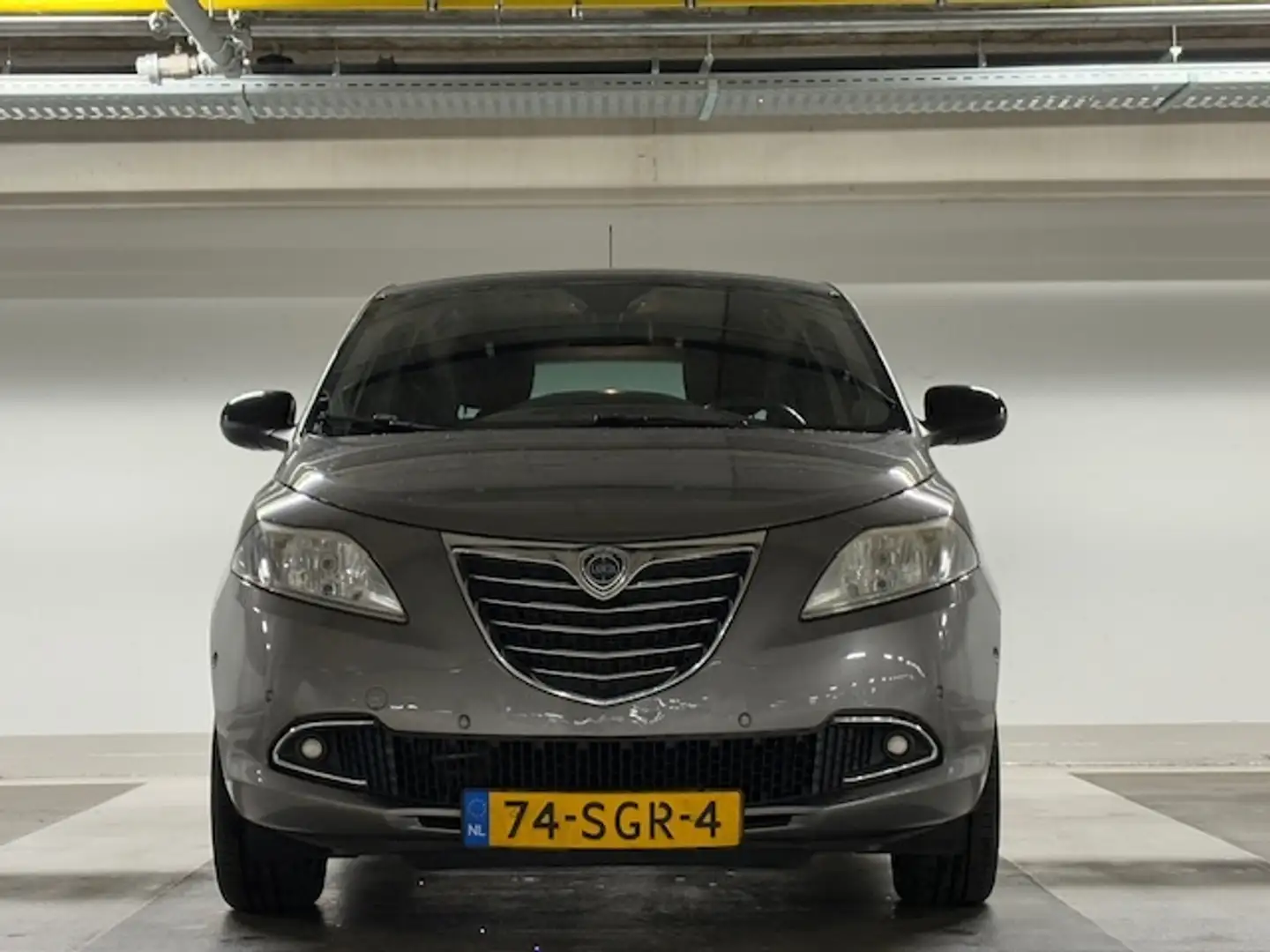 Lancia Ypsilon 0.9 TwinAir - airco - automaat - nap! Серый - 2