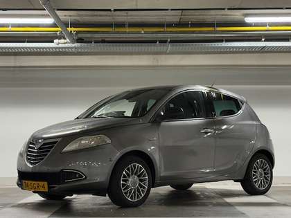 Lancia Ypsilon 0.9 TwinAir - airco - automaat - nap!