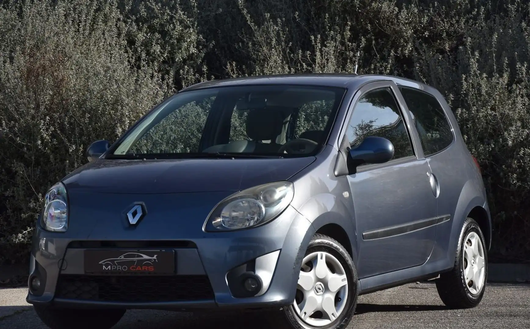 Renault Twingo 2 1.2 75 ch dynamique Clim Grau - 1