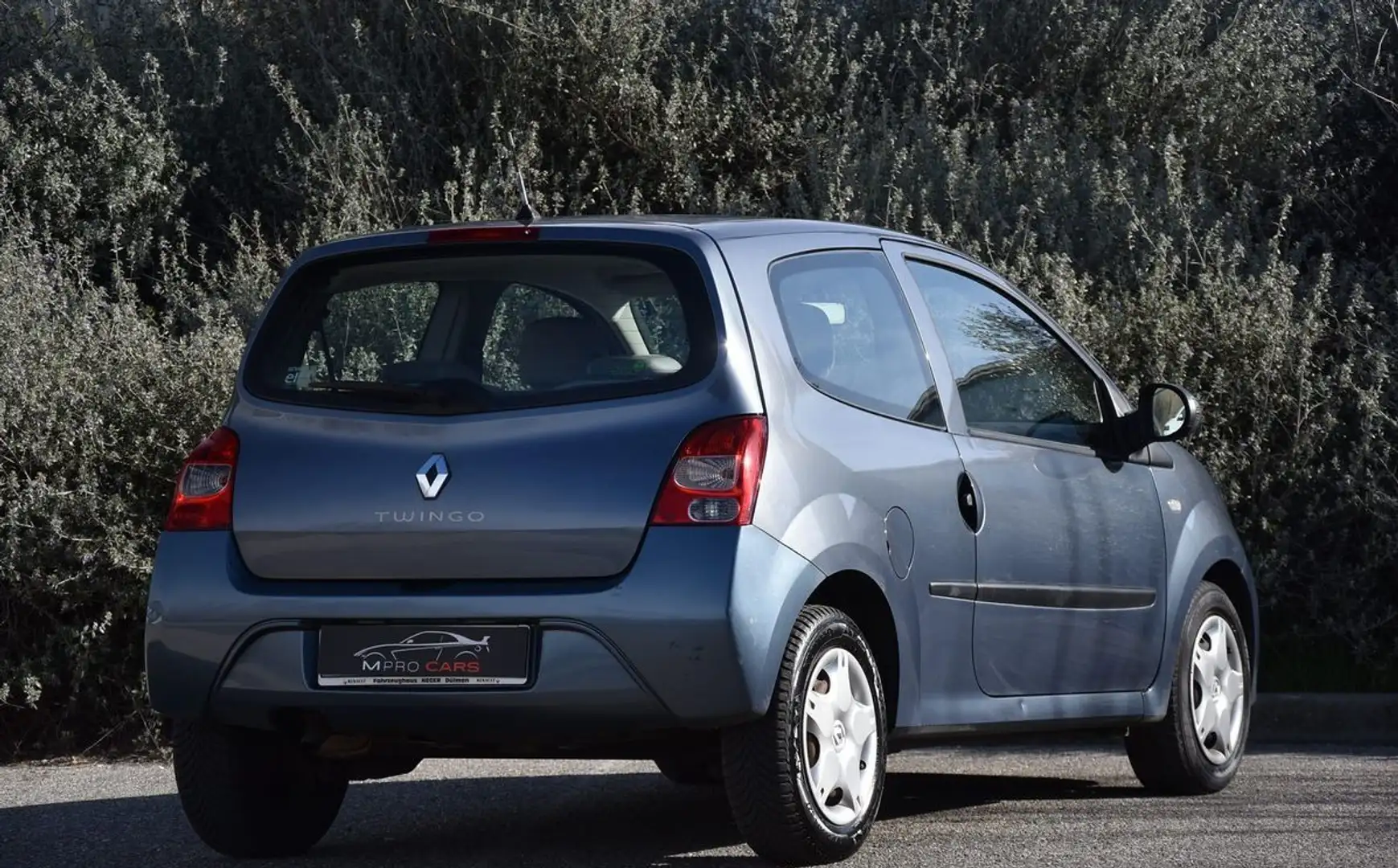 Renault Twingo 2 1.2 75 ch dynamique Clim Grau - 2