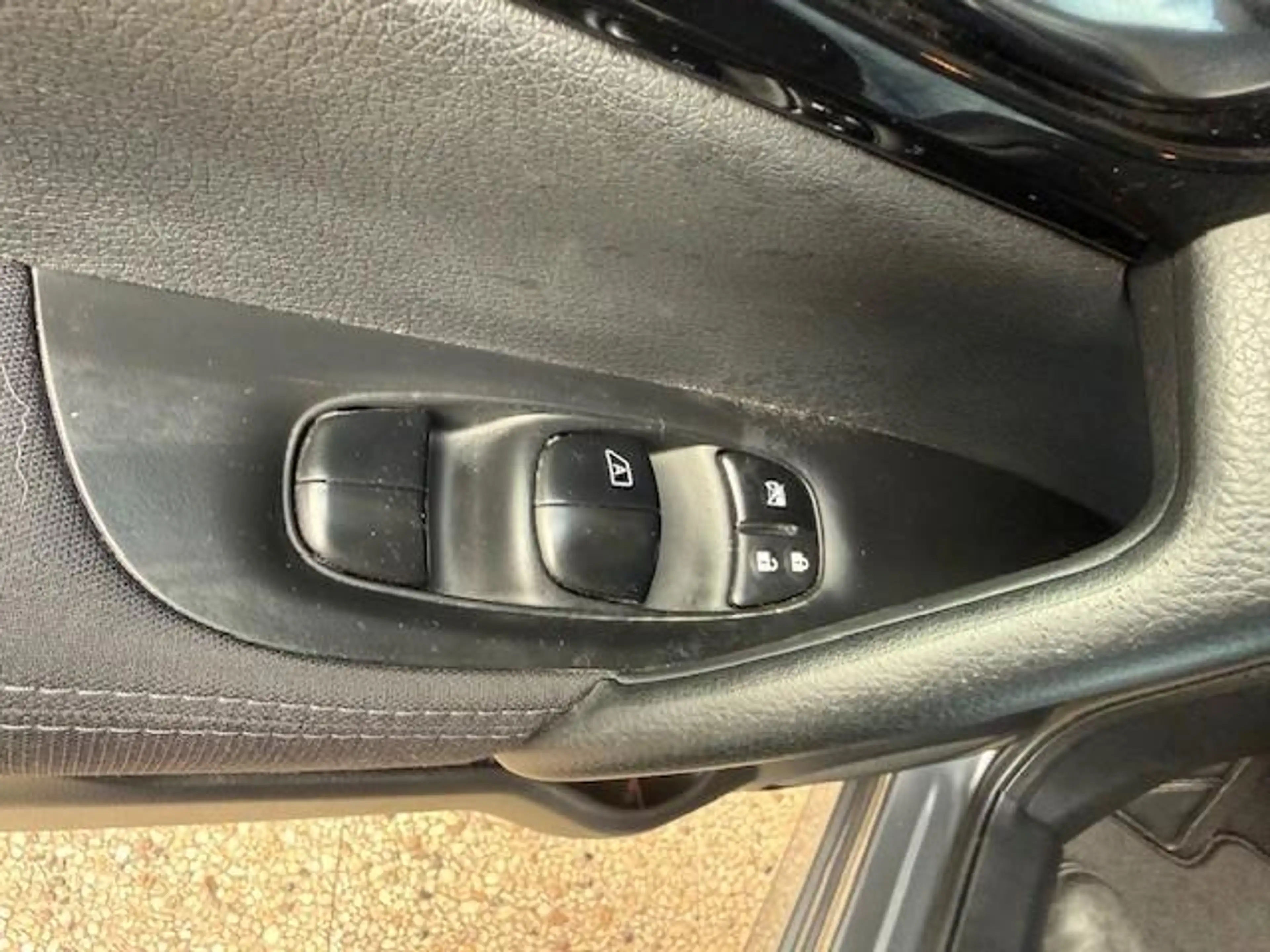 Nissan Qashqai 1.2 Connect Edition Automaat — photo 11