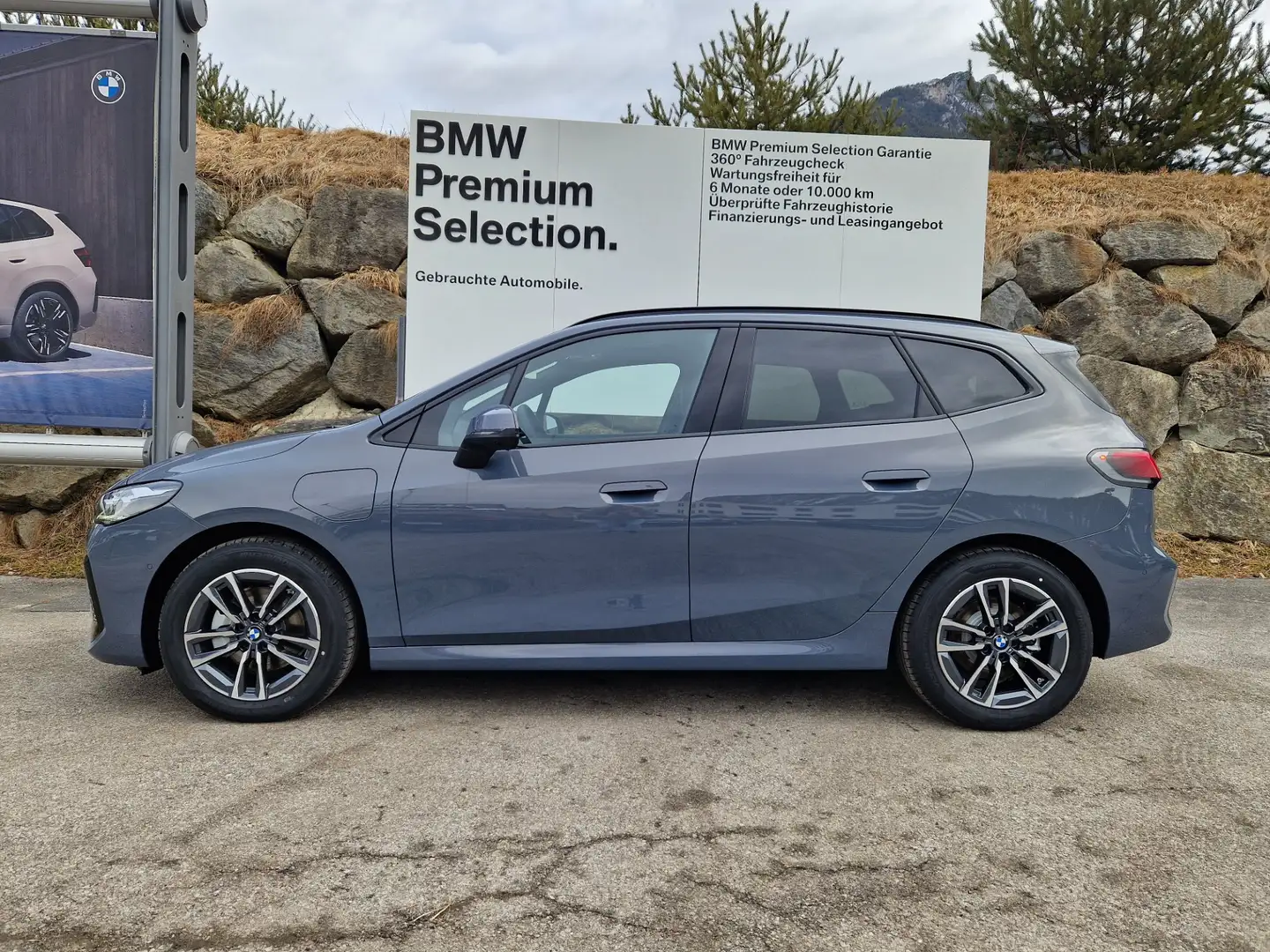 BMW 225 e xDrive Grau - 2