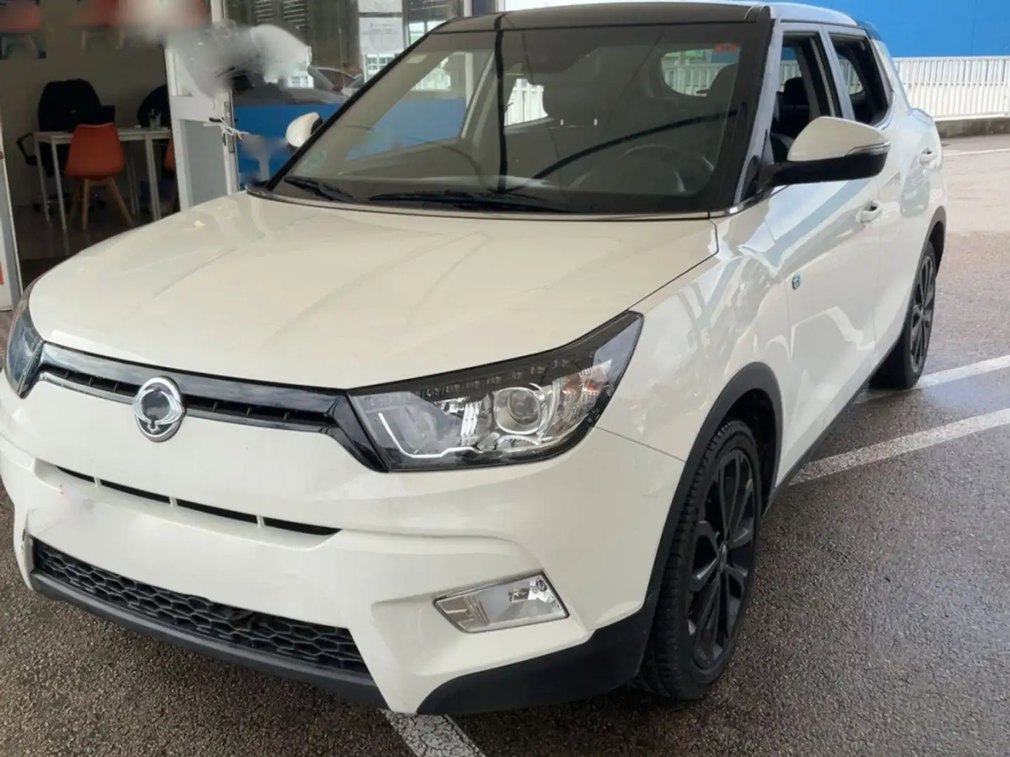 SsangYong Tivoli D16T Limited 4x2 Blanco - 1