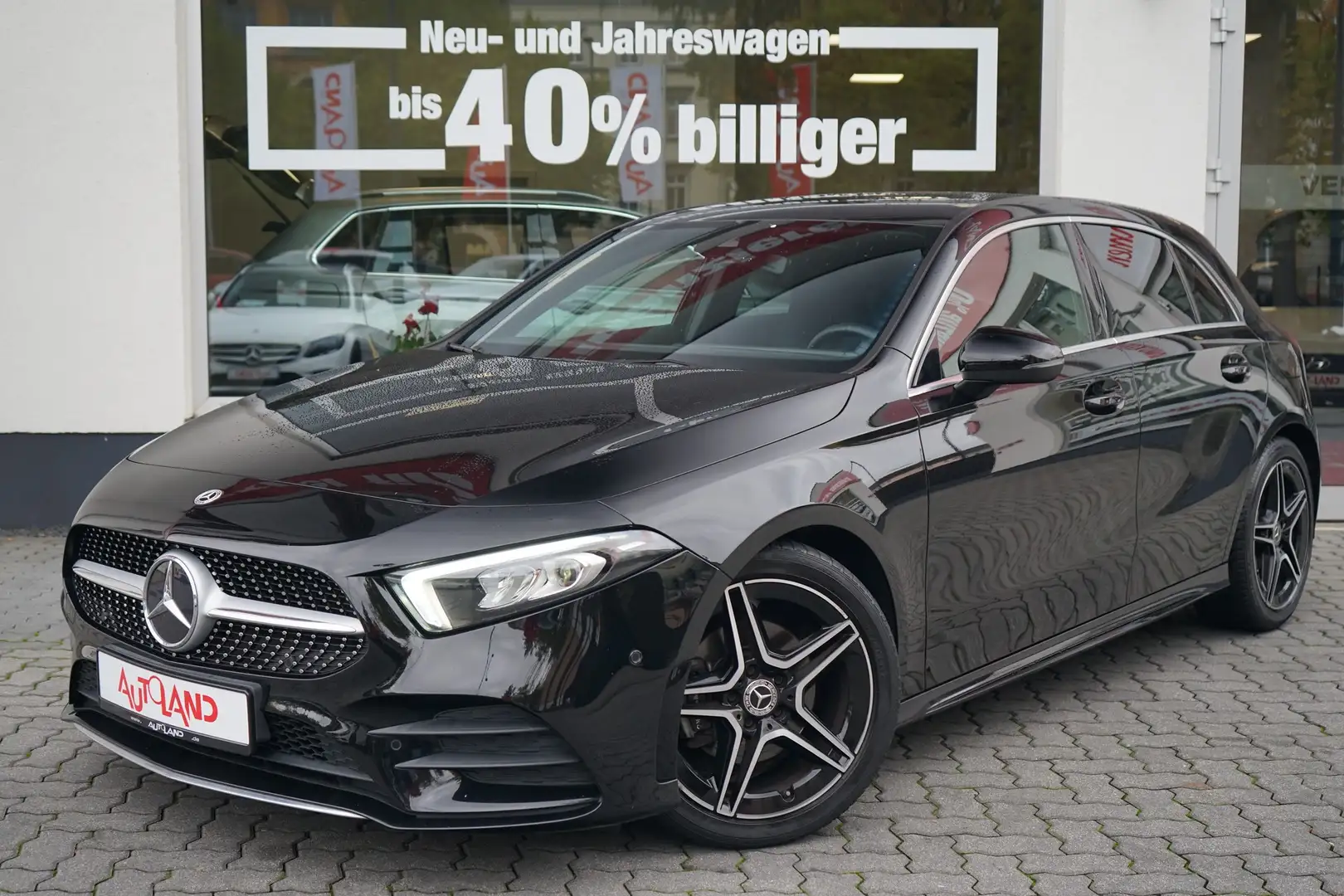 Mercedes-Benz A 140 A180 AMG Line LED Navi Sitzheizung Teilleder PDC Negro - 2