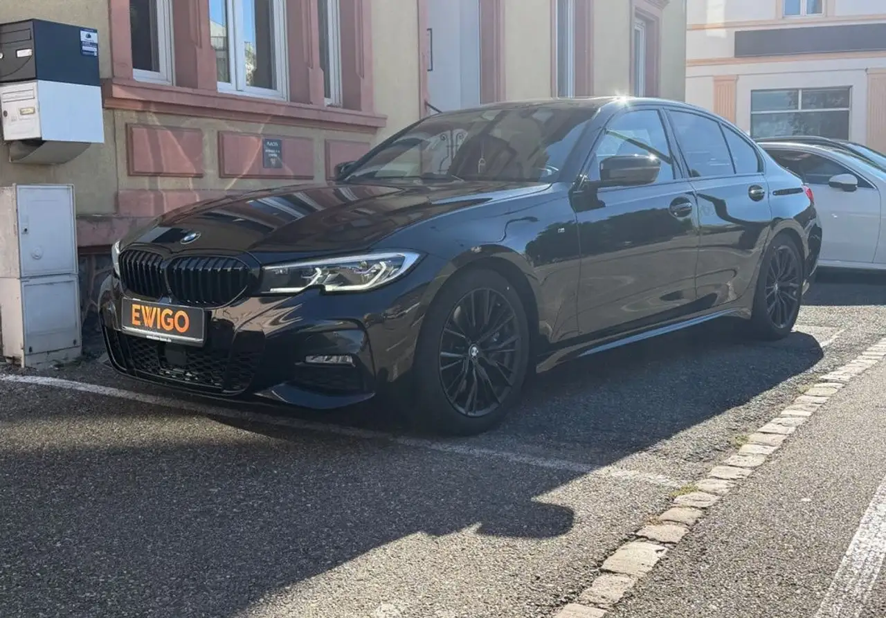 BMW 330