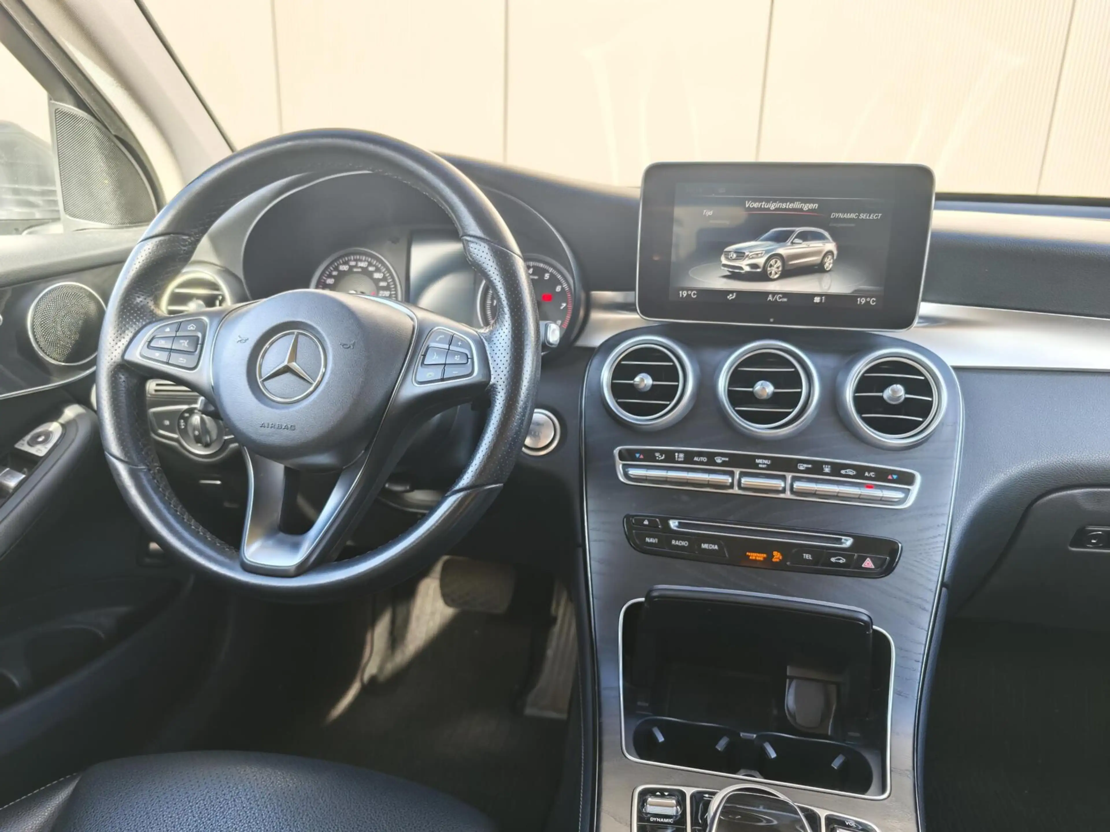 Mercedes-Benz GLC 350 350e 4MATIC — photo 6