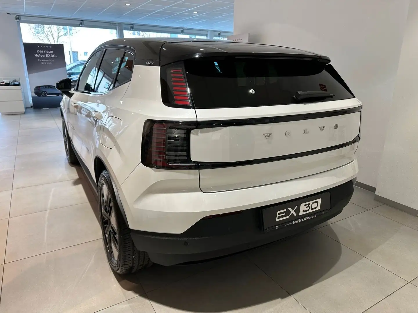 Volvo EX30 Single Plus RWD -Winter-Paket Alb - 2