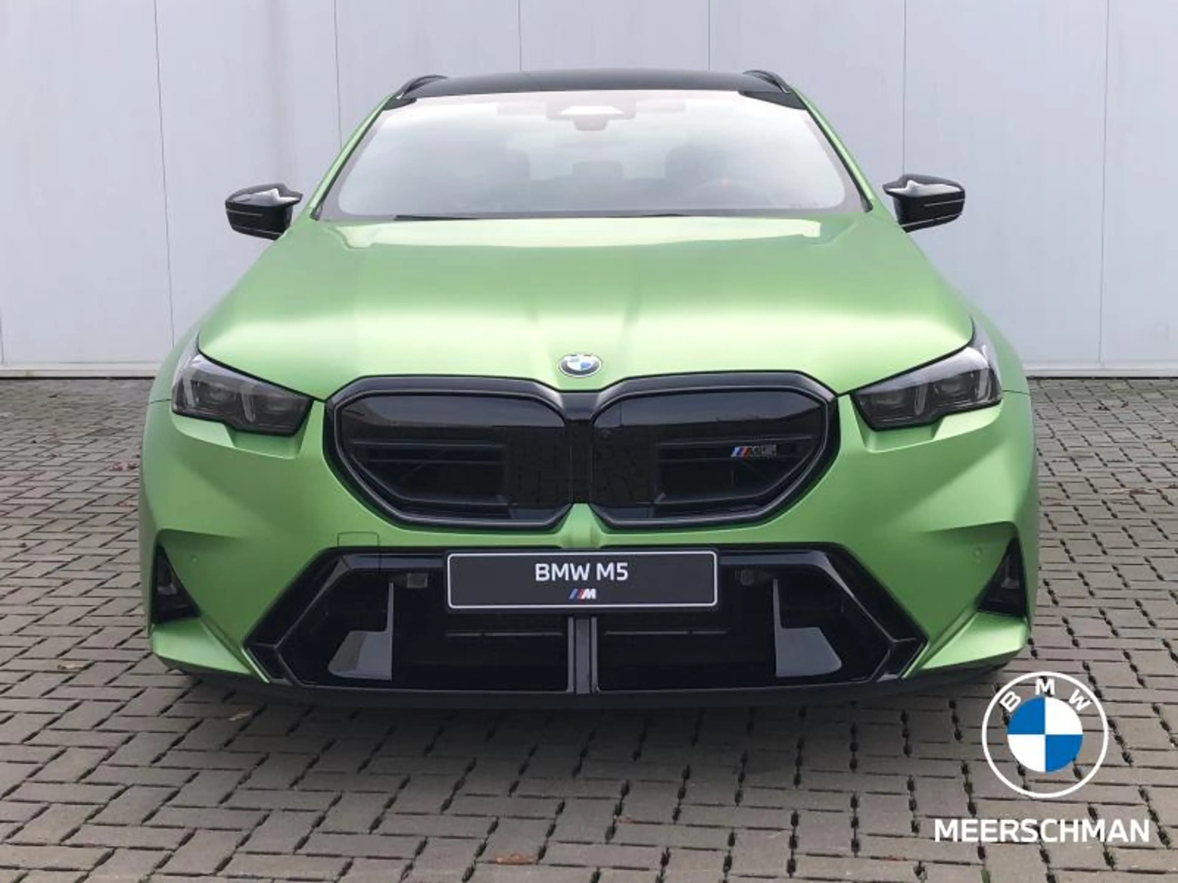 BMW M5 frozen tampa bay green metallic — photo 2
