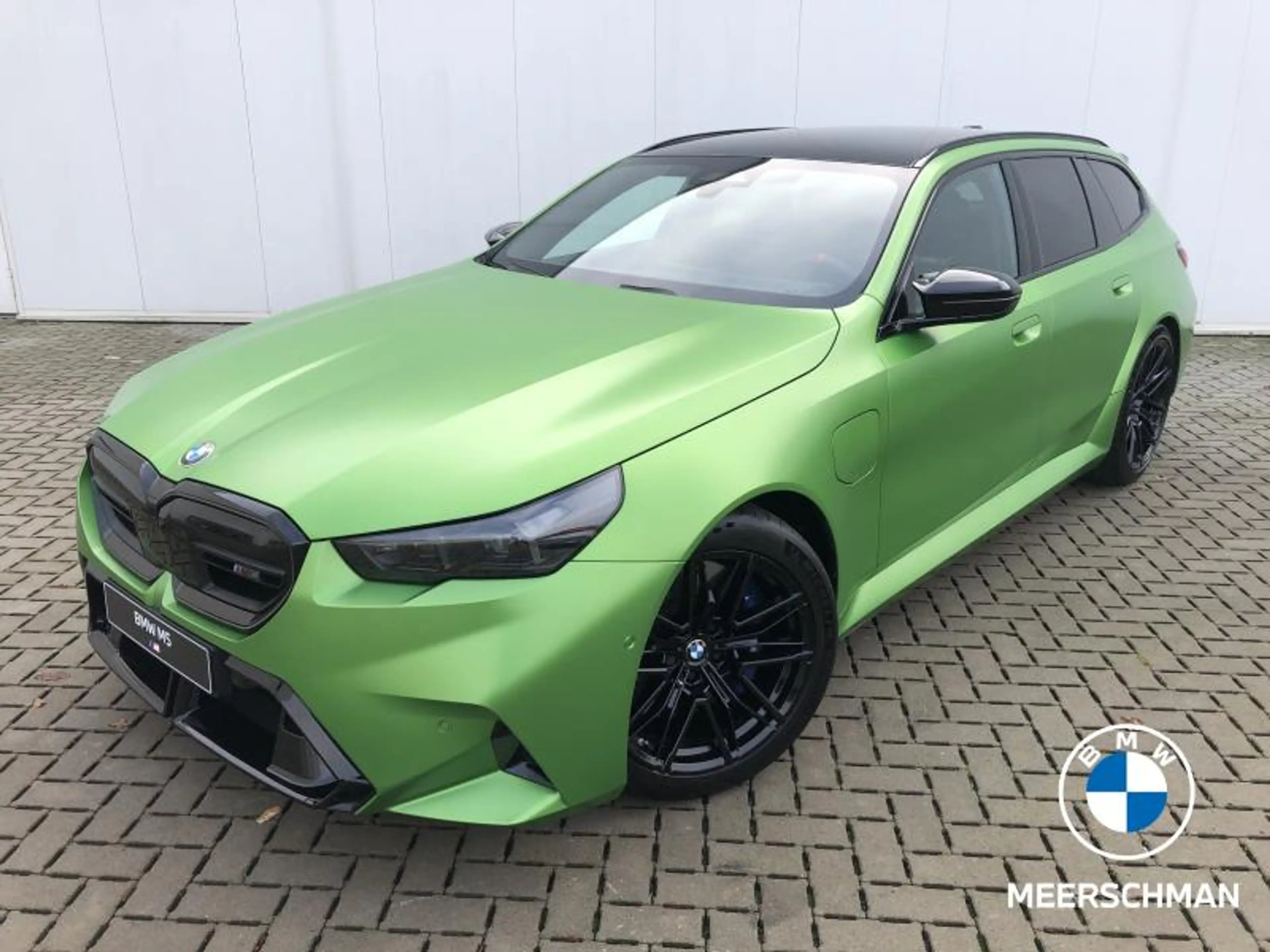 BMW M5 frozen tampa bay green metallic — photo 13