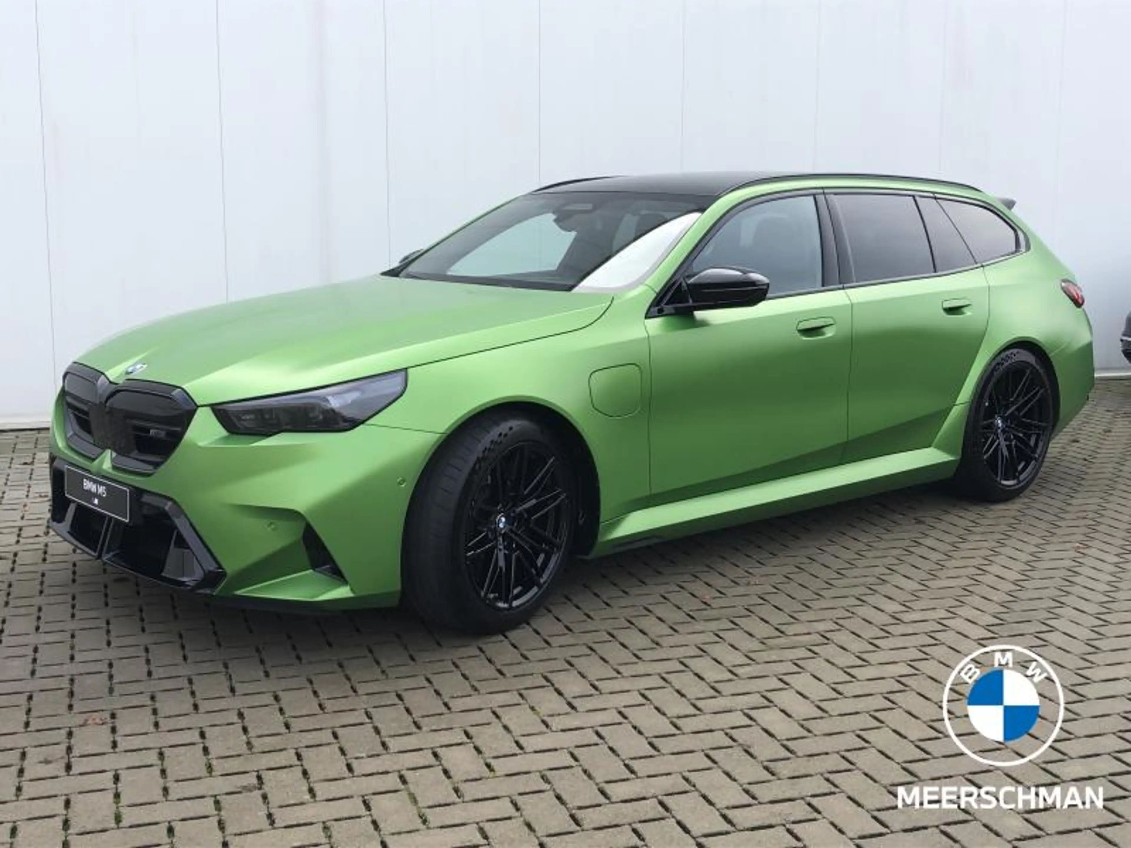 BMW M5 frozen tampa bay green metallic — photo 9