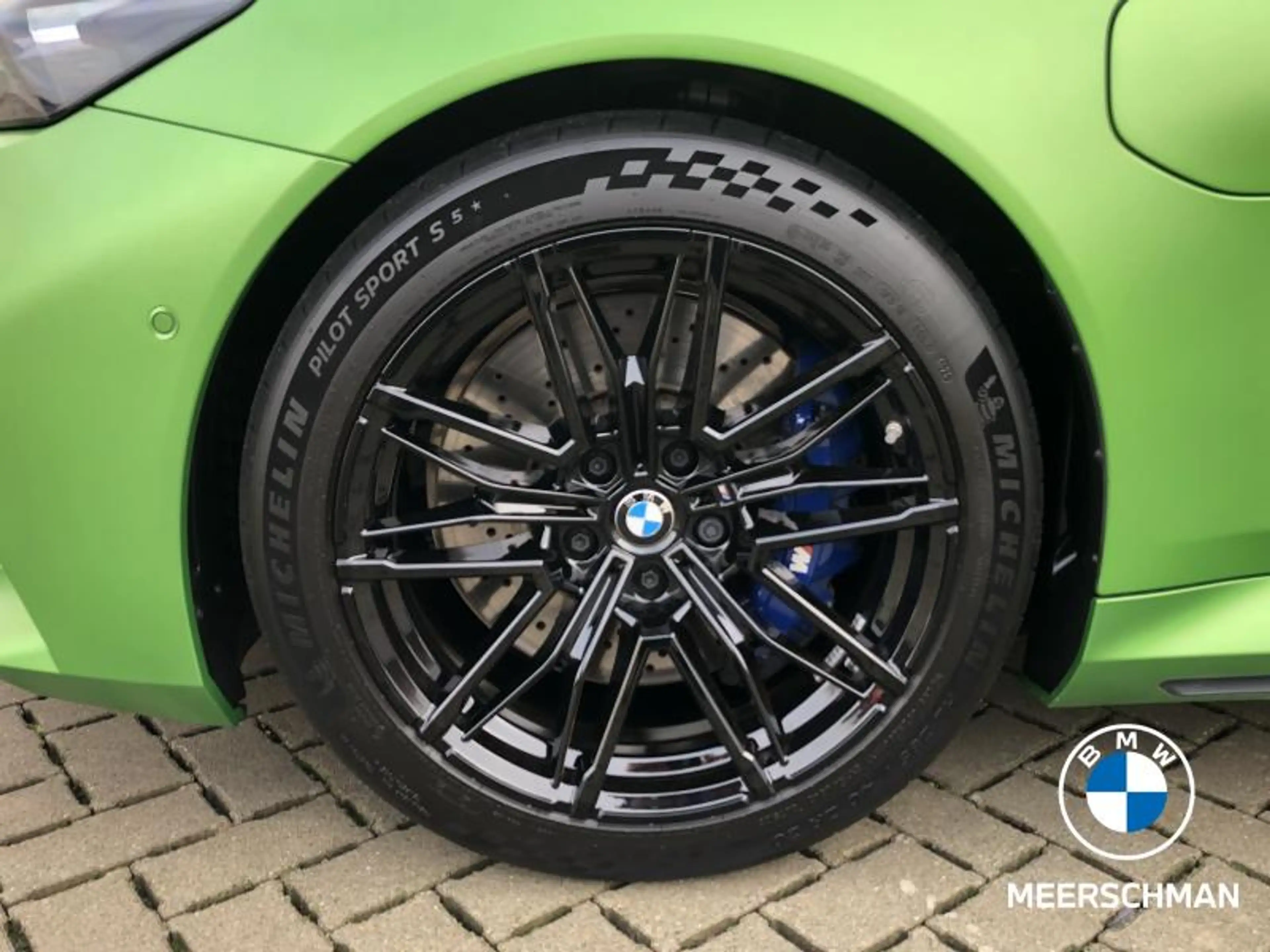 BMW M5 frozen tampa bay green metallic — photo 8
