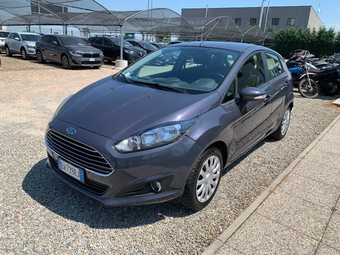 Ford Fiesta 1.0 80CV 5 porte Titanium Grigio - 1