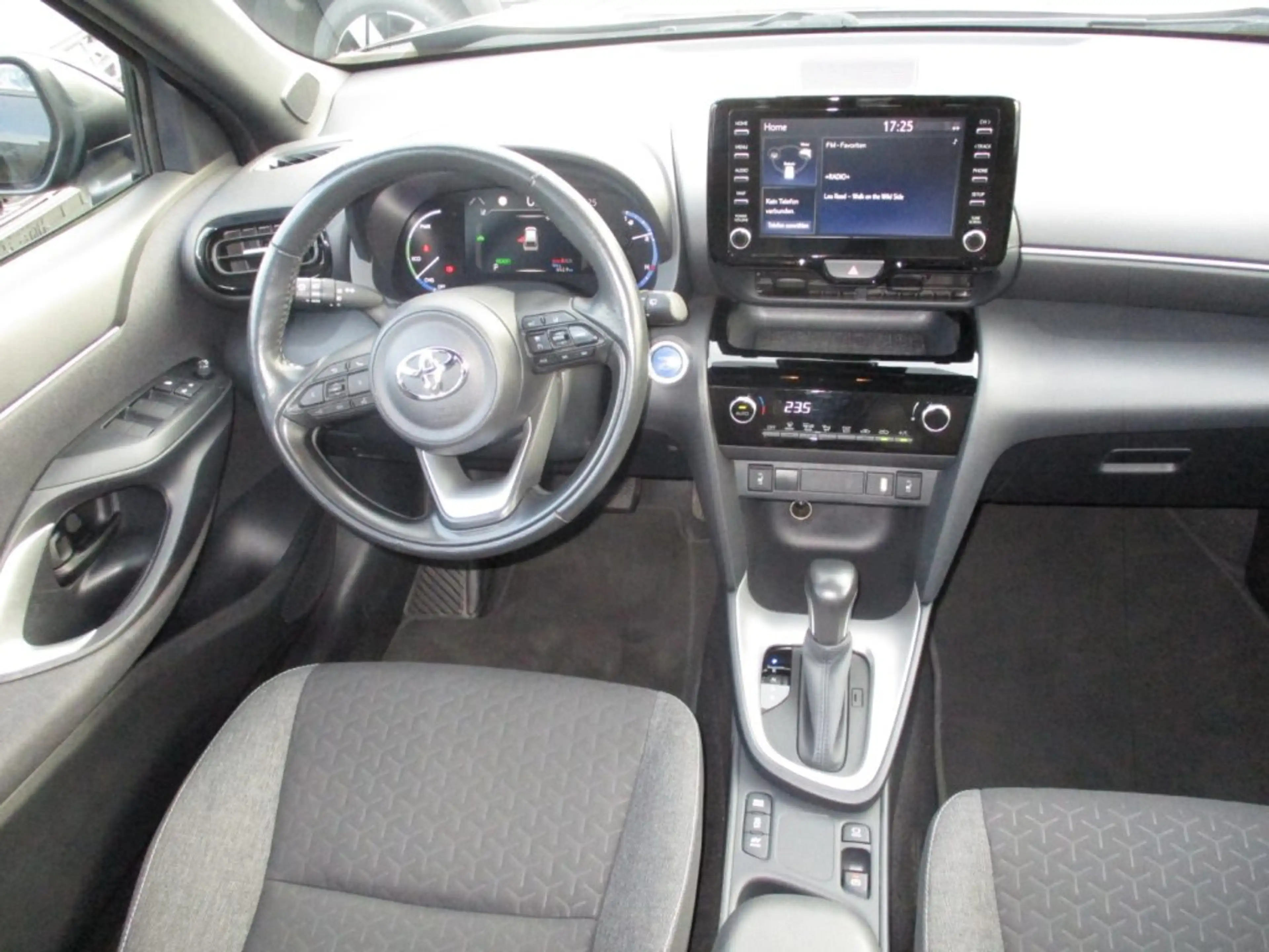Toyota Yaris Cross , 1,5 HSD 2WD Active Drive + WP — photo 7