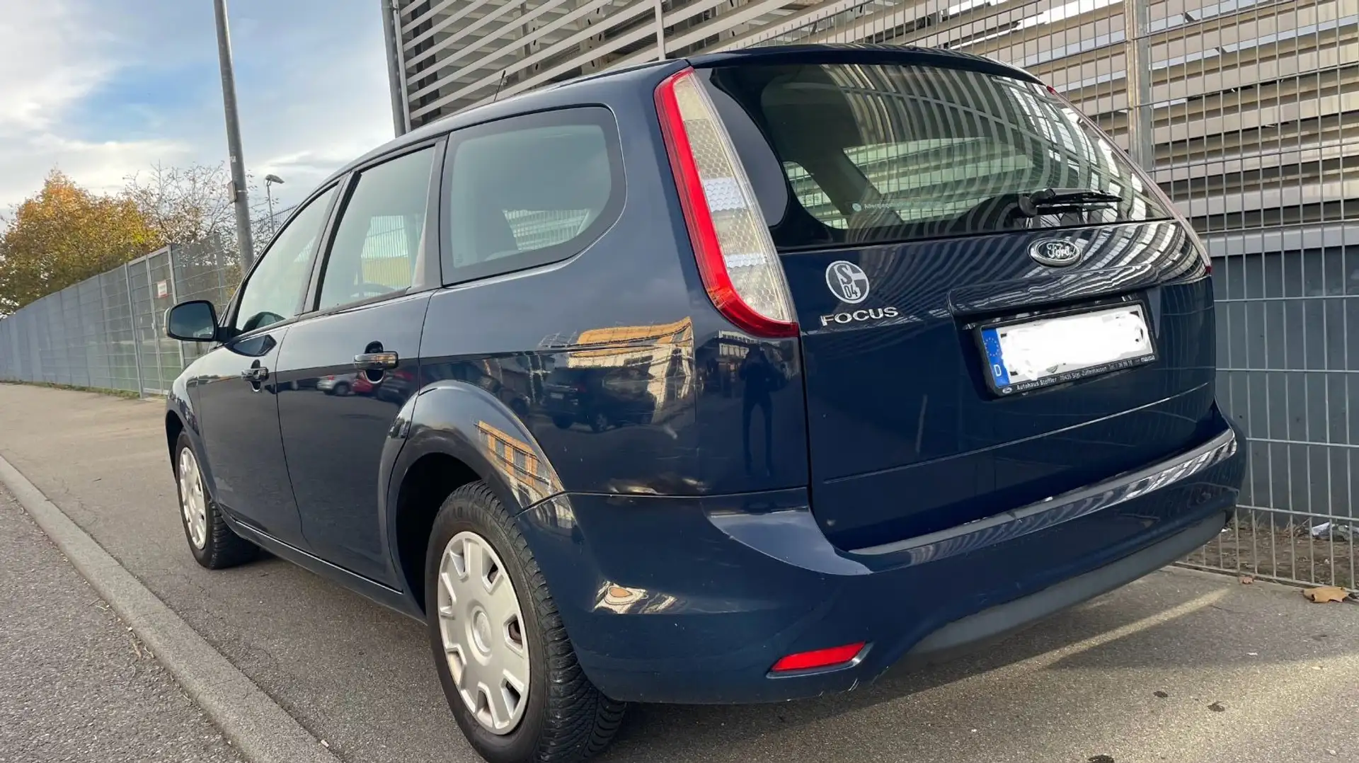 Ford Focus -Klima-TÜV 04.2027-Garantie Blue - 2