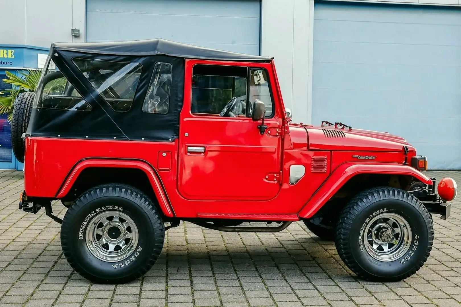 Toyota Land Cruiser BJ 40 Rot - 1