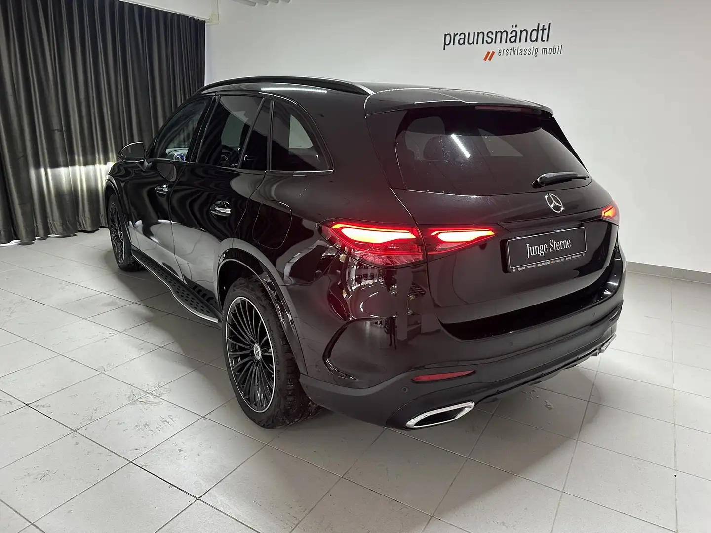 Mercedes-Benz GLC 300 de 4M AMG Night AHK/Pano/Airma/Sound/360 Schwarz - 2