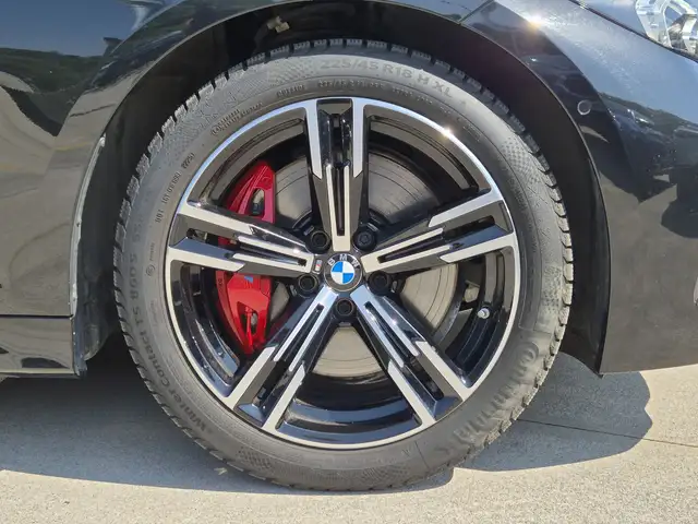 BMW 3 Series view 13