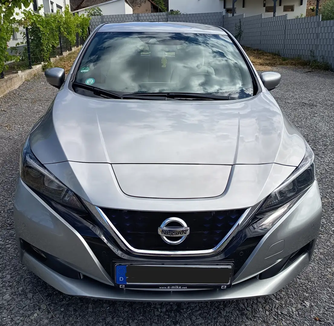 Nissan Leaf Leaf 40 kWh ACENTA Argintiu - 1
