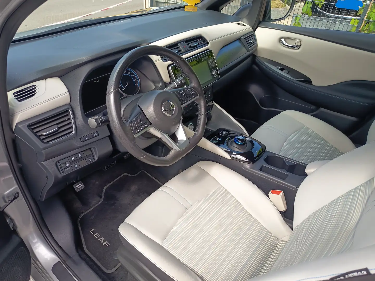 Nissan Leaf Leaf 40 kWh ACENTA Argintiu - 2