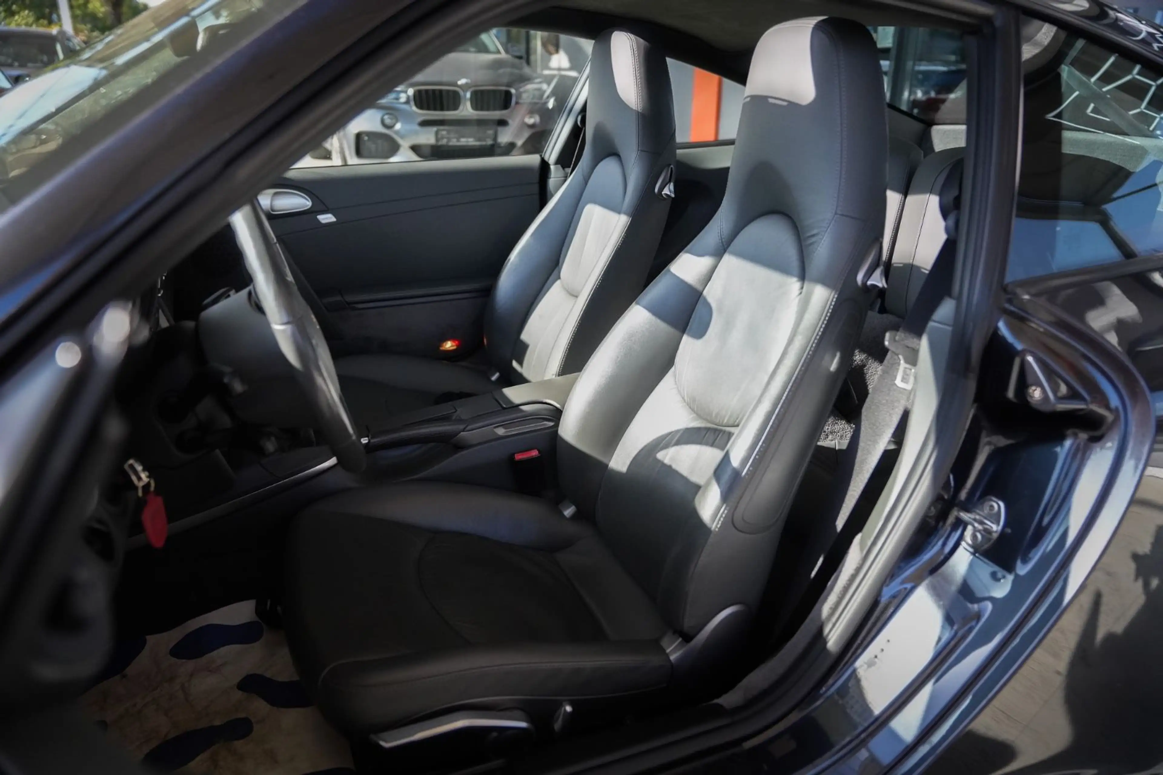 Porsche 911 Carrera 4 S Coupe *Scheckheft/SHZ/Klimaaut.* — photo 14