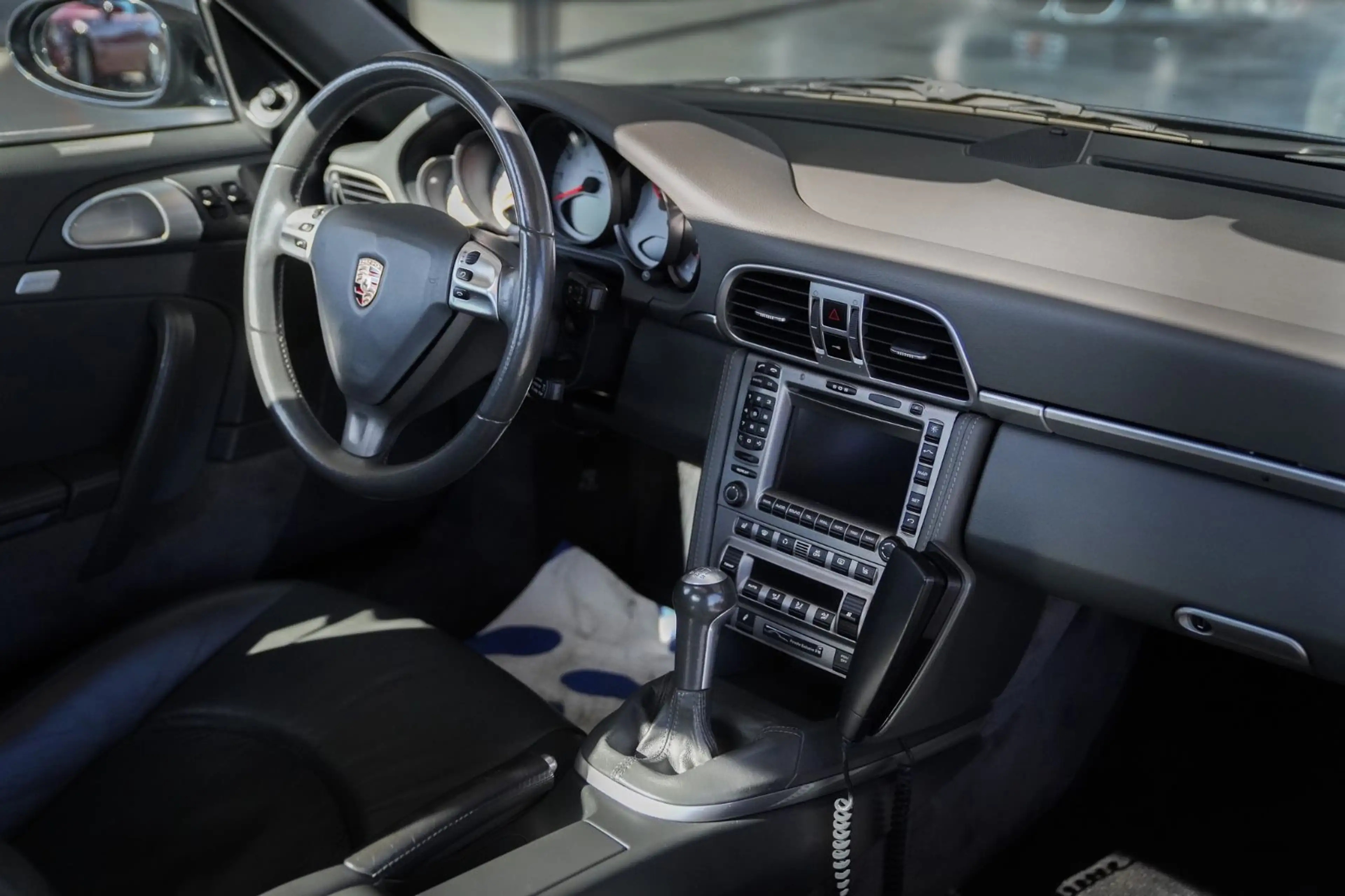 Porsche 911 Carrera 4 S Coupe *Scheckheft/SHZ/Klimaaut.* — photo 2
