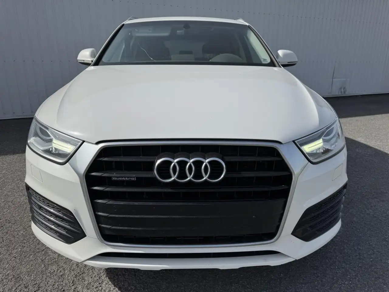 Audi Q3 снимка Audi Q3